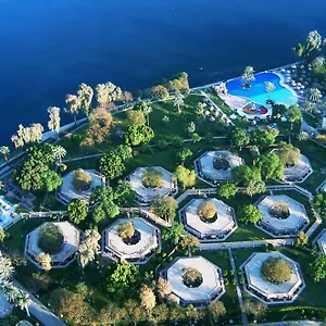 Jolie & Kings Island Louxor